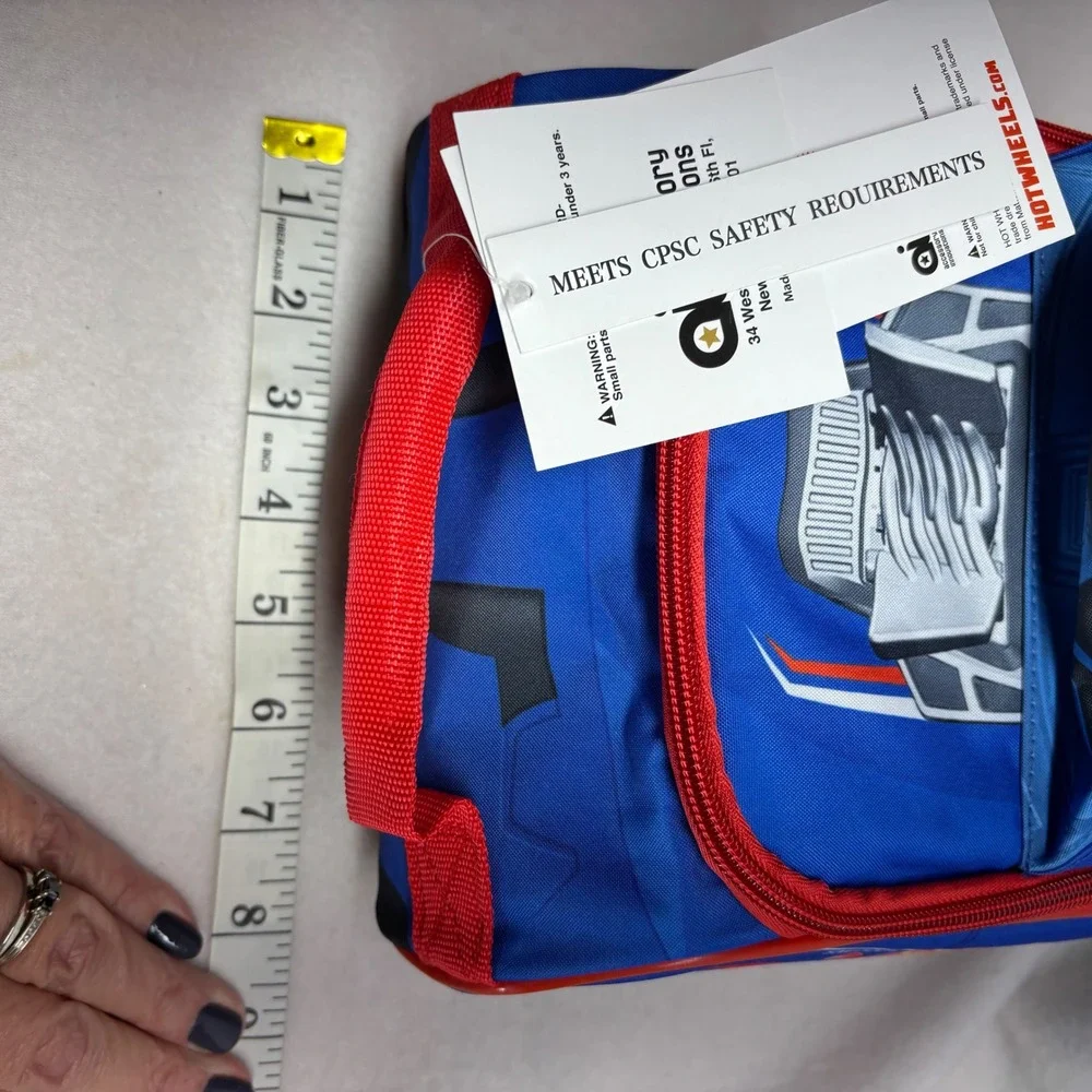Hot Wheels SNEDDON 25 Blue Racing Backpack Lunch Bag Kids Accessories Innovation